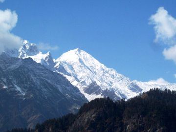 Experience 2 Days 1 Night Manali Mountain Trip Package