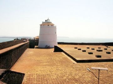 Ecstatic Goa Honeymoon Tour Package for 2 Days 1 Night