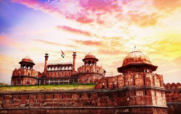 Best 2 Days Delhi Honeymoon Holiday Package