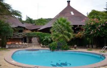 Family Getaway 10 Days Nairobi to Lake Nakuru Beach Tour Package