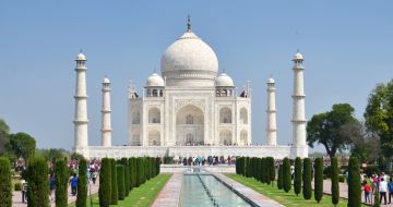 Experience 2 Days Agra Family Vacation Holiday Package