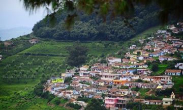 Ecstatic 2 Days 1 Night Ooty Family Vacation Package