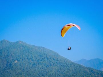 Beautiful 2 Days Bir Trek Vacation Package