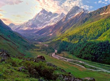 Ecstatic 2 Days Garhwal Himalayas Trip Package