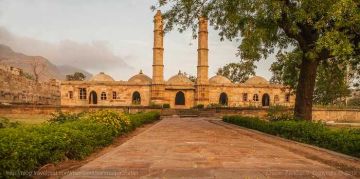 Experience 2 Days 1 Night Champaner Tour Package