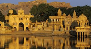 Magical Udaipur Offbeat Tour Package for 2 Days 1 Night