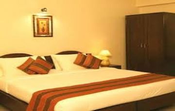 Heart-warming 3 Days Mumbai to GOA Honeymoon Tour Package