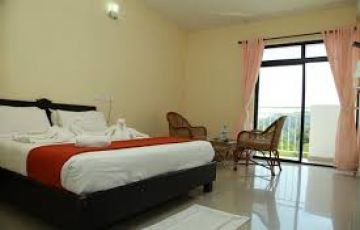 Pleasurable Cochin Honeymoon Tour Package for 8 Days 7 Nights from Mumbai