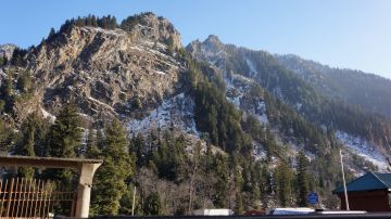 5 Days 4 Nights Srinagar to PAHALGAM Lake Vacation Package