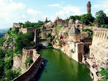 Ecstatic 4 Days Udaipur and Chittorgarh Historical Places Holiday Package