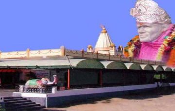 Best 4 Days 3 Nights Shirdi Monastery Holiday Package