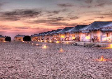 Heart-warming Delhi Friends Tour Package for 5 Days 4 Nights