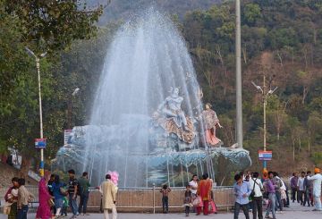 Amazing 5 Days Delhi to Rishikesh Hill Stations Holiday Package