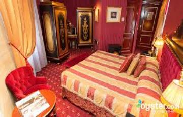 Amazing 4 Days 3 Nights Paris Tour Package