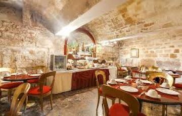 Amazing 4 Days 3 Nights Paris Tour Package