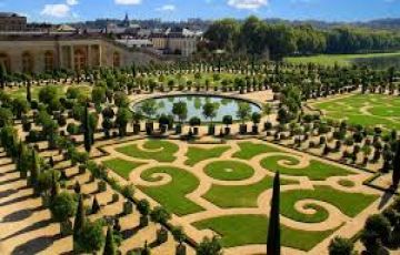 Amazing 4 Days 3 Nights Paris Tour Package