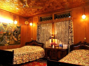 Best 6 Days 5 Nights Kashmir Mountain Holiday Package