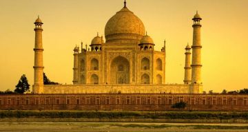 Heart-warming 8 Days 7 Nights Delhi, Jaipur with Agra Vacation Package