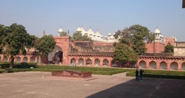 Heart-warming 8 Days 7 Nights Delhi, Jaipur with Agra Vacation Package