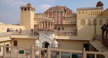 Heart-warming 8 Days 7 Nights Delhi, Jaipur with Agra Vacation Package