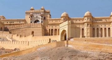 Heart-warming 3 Days 2 Nights Delhi Honeymoon Trip Package