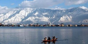 Heart-warming 6 Days Mumbai to PAHALGAM Honeymoon Holiday Package