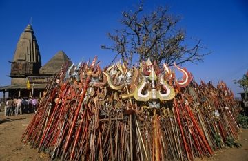 Experience 7 Days Kanha Romantic Holiday Package