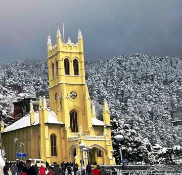 Best 6 Days Delhi to Manali Mountain Vacation Package