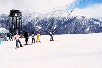 5 Days Manikaran Hill Stations Trip Package