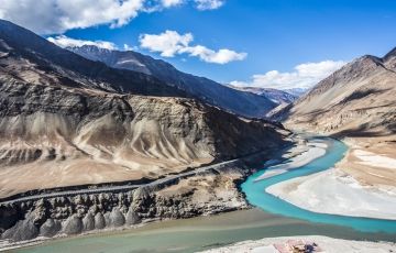 6 Days 5 Nights Leh to PANGONG Monument Vacation Package