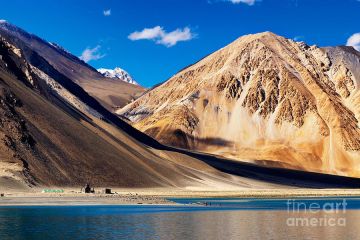 6 Days 5 Nights Leh to PANGONG Monument Vacation Package