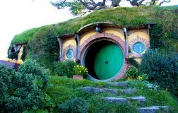 5 Days 4 Nights Auckland to Rotorua Honeymoon Trip Package