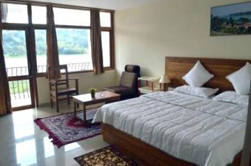 Memorable 5 Days Delhi to Goa Historical Places Vacation Package