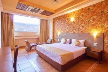 Experience Goa Weekend Getaways Tour Package from Mumbai