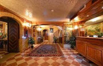 Beautiful Venice Tour Package for 9 Days 8 Nights