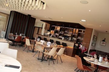 Beautiful Venice Tour Package for 9 Days 8 Nights