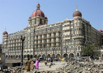 Ecstatic 4 Days 3 Nights Maharashtra Family Holiday Package