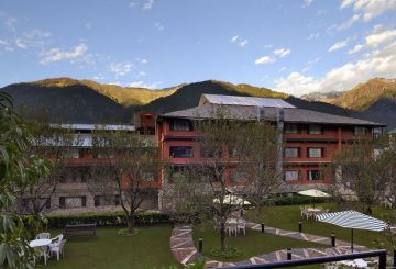 Experience 4 Days Manali Nature Vacation Package