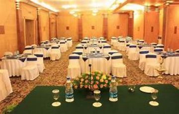 Family Getaway 4 Days Mumbai to Hyderabad Family Holiday Package