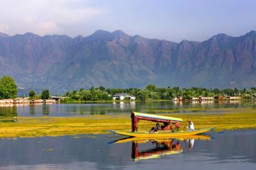 Memorable 4 Days 3 Nights Gulamrg Honeymoon Holiday Package