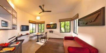 Beautiful 4 Days Mumbai to Kerala Weekend Getaways Tour Package