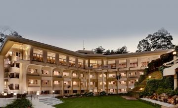 Heart-warming 4 Days 3 Nights Ooty Honeymoon Holiday Package