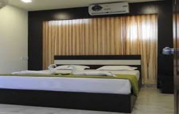 Family Getaway 4 Days 3 Nights Ooty Shopping Holiday Package