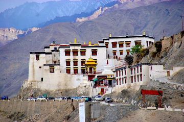 5 Days Leh and Nubra Valley Lake Vacation Package