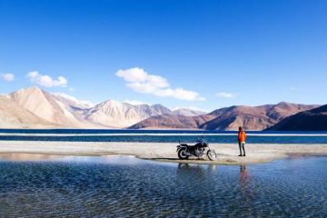 5 Days Leh and Nubra Valley Lake Vacation Package