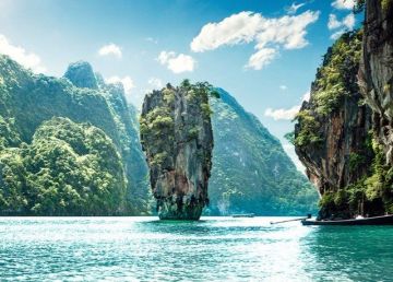 Beautiful 5 Days Phuket Friends Vacation Package