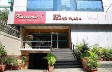 Memorable 5 Days 4 Nights Kerala Water Sport Tour Package