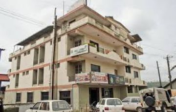 Pleasurable 5 Days Delhi to Kerala Friends Vacation Package