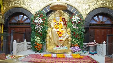 Heart-warming 2 Days 1 Night Shirdi Family Vacation Package