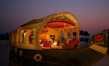 Beautiful 4 Days Munnar with Alleppey Weekend Getaways Holiday Package